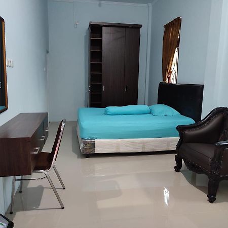 M1 Residence Manado Exterior foto