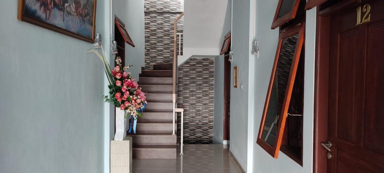 M1 Residence Manado Exterior foto